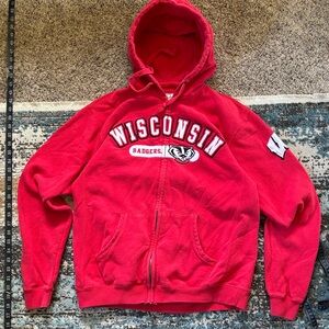 Men’s Large Heavyweight Cotton Embroidered Wisconsin Badgers Graphic Hoodie